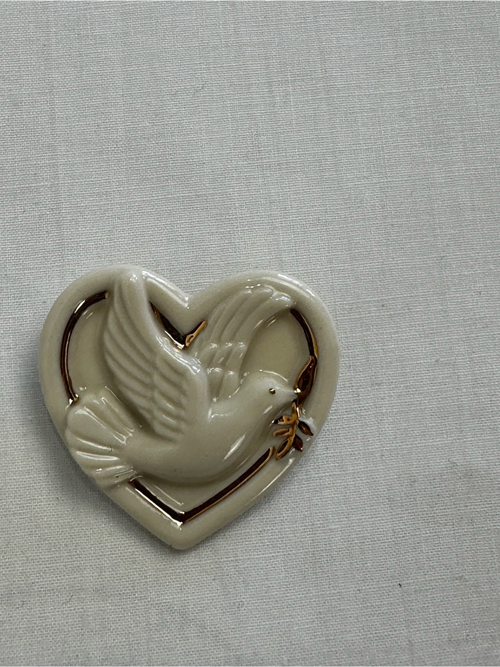 Lenox Porcelain Dove Heart Brooch Pin Gold Trim RomaCottagecore Vintage